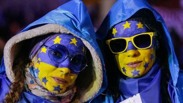 ЕС начал переговоры о вступлении с Украиной и Молдавией