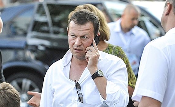 Суд арестовал спиртовой завод уехавшего из России водочного магната