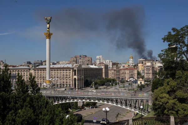 Экс-депутат Рады Олейник счел капитуляцию Украины выходом из конфликта с РФ