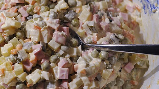 «ВкусВилл» проверяет салат «Оливье» после публикации о кишечной палочке