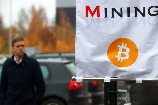 Сенатор Синтия Ламмис: «Доллар должен быть обеспечен биткоином»