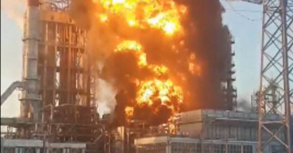 За пожар на нефтеперерабатывающем заводе в Тюмени со «Сбербанк Страхования», «Ингосстраха» и «ВСК» взыскивают €112 млн