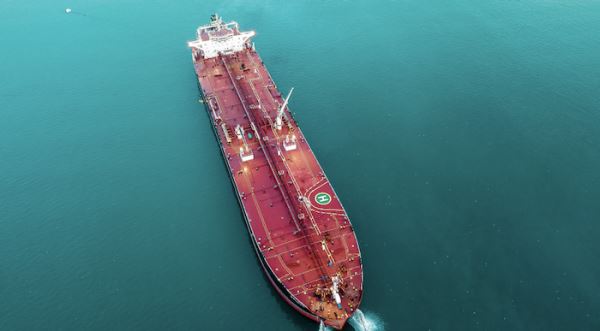 Фрахт супертанкеров подешевел из-за падения спроса на нефть в Китае